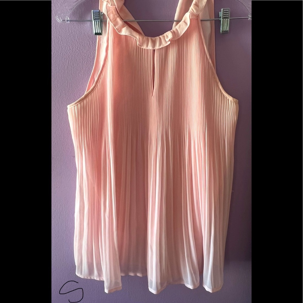 Cute pink blouse, goes great with a blazer